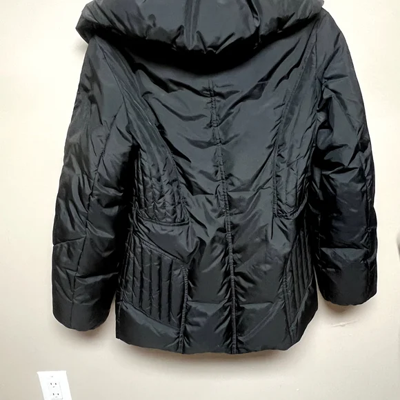 Larry Levine Black Women's Puffer Jacket - Picture 2 of 5